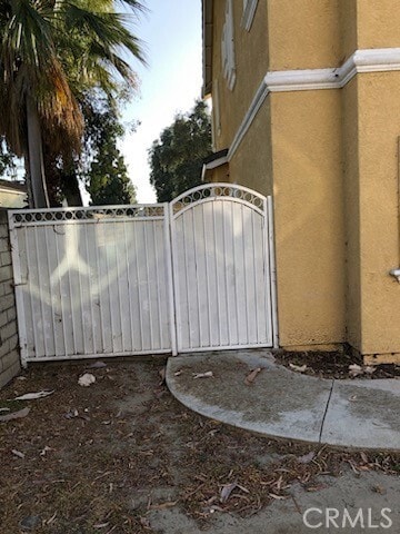 Photo - 319 Lampman Way