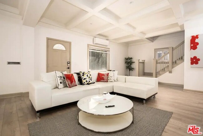 Photo - 185 S Virgil Ave