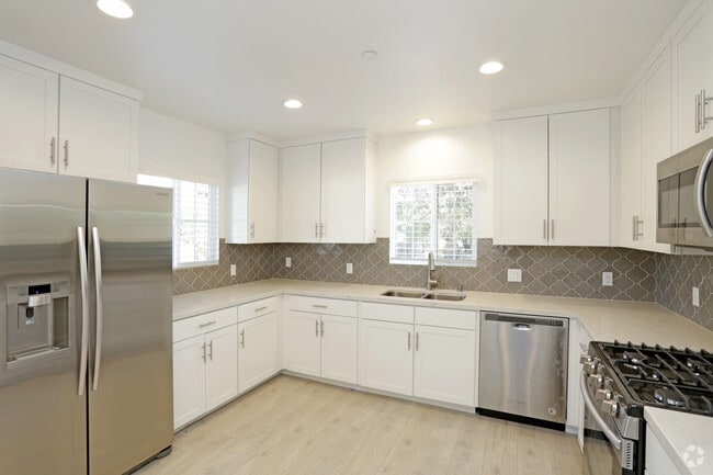 Interior Photo - Old Agoura Apartments