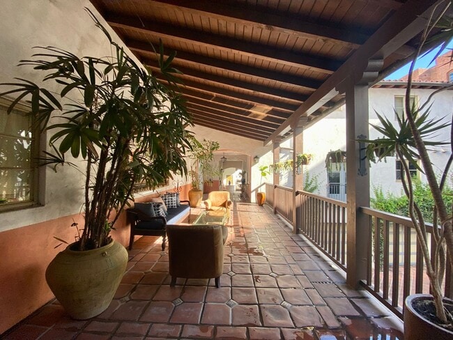 Photo - 1414 N Harper Ave Unit 7121 - APT 16