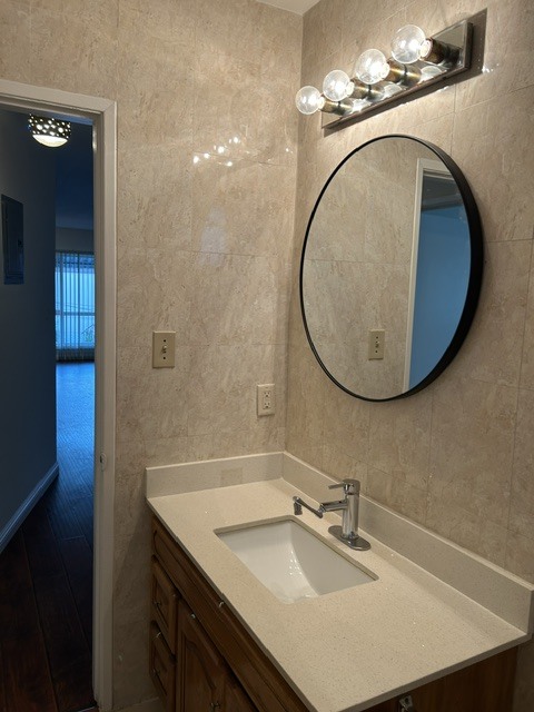 Photo - 8539 Saturn St