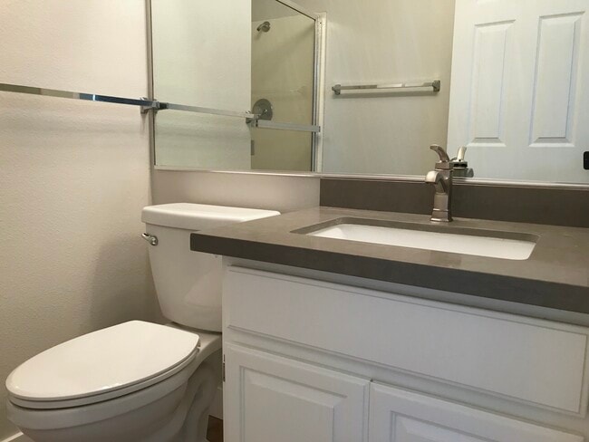 Building Photo - 28265 Via Fierro Rental