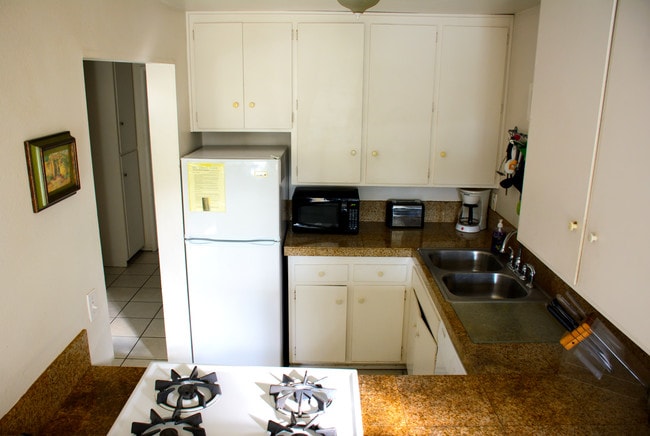 Photo - 822 Island Ct