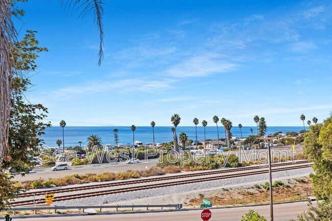 Photo - 115 Norfolk Dr Unit #A