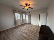 Photo - 10929 Landale St