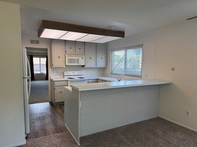 Photo - 7697 Volclay Dr