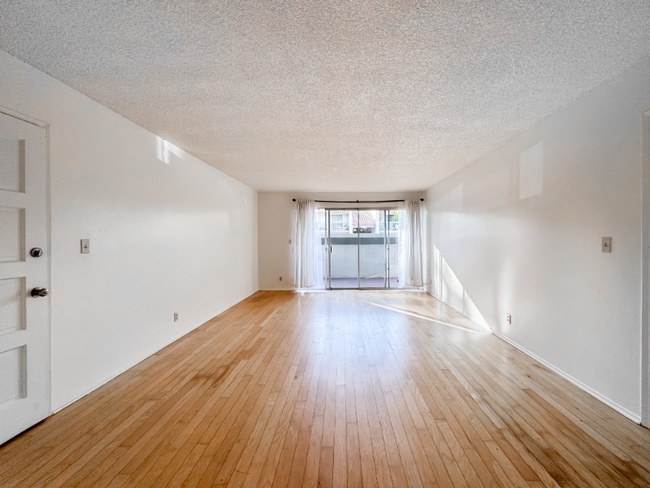 Photo - 47 Dearborn Pl Unit 25