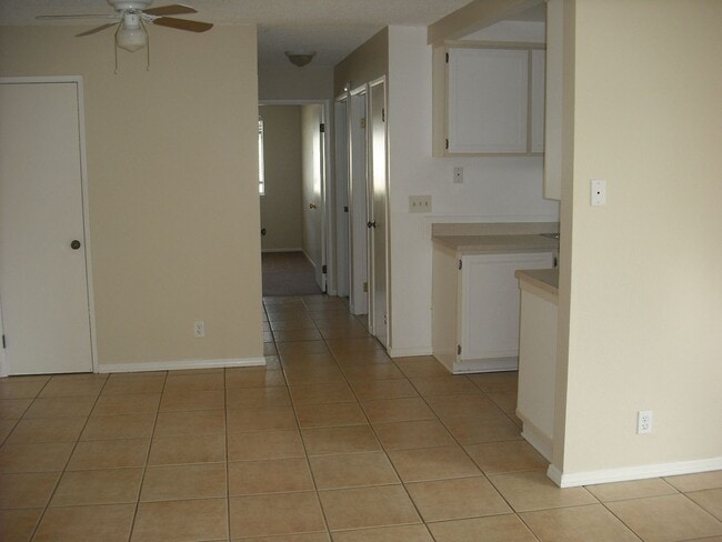 Photo - Move Right In - Nicely upgraded single sto...