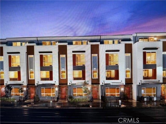 Photo - 1816 E 1st St Townhome