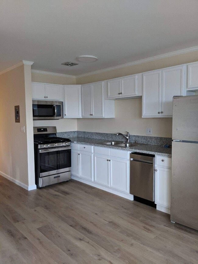 Photo - Villa Flores Apartments