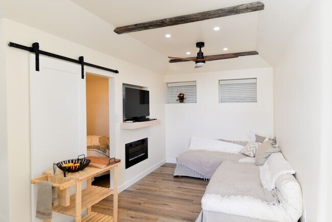Photo - Great Location, Furnished One Bedroom Apartment, ALL utilities included!