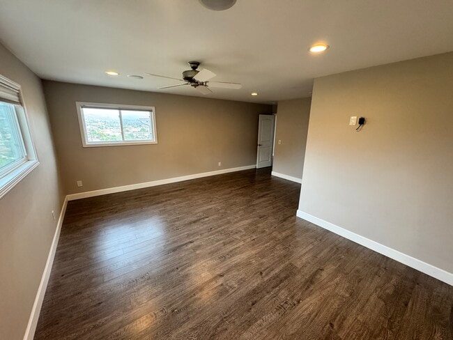 Photo - 1176 Dawnridge Ave