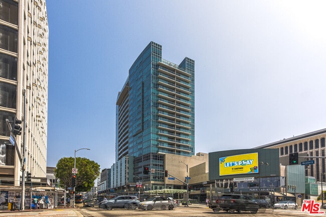 Building Photo - 3785 Wilshire Blvd Unit 1709