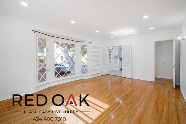 Building Photo - 340 N Curson Ave Unit 340