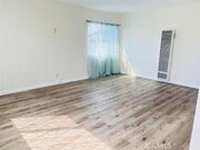 Photo - 9544 Los Angeles St