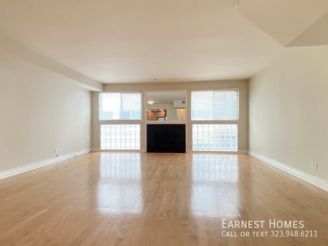 Photo - 1227 Granville Ave