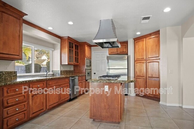 Photo - 500 Zinfandel Terrace