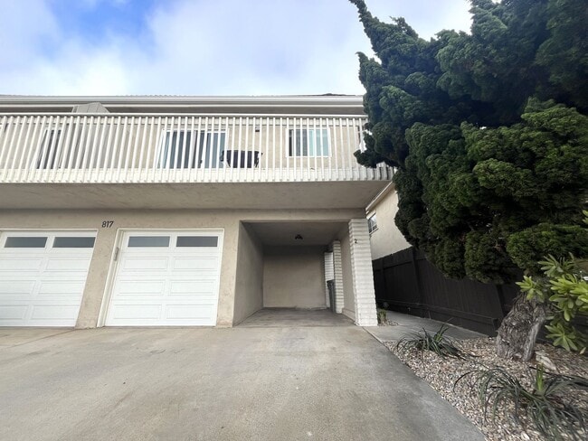 Building Photo - Remodeled, 2BD/2BA Duplex w/ Sunset Views: Fenced Yard, Garage, Steps to Beach & Downtown Encinitas