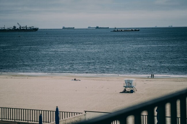 Photo - 1140 E Ocean, 325