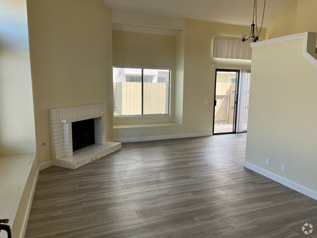 Building Photo - 1528 Granite Hills Dr Rental