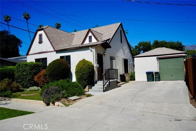 Building Photo - 2117 Verde St