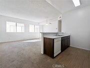 Photo - 17312 Chatsworth St Unit B