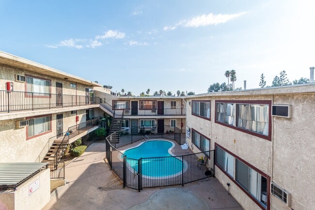 Building Photo - 8800 Cedros Ave Unit 221