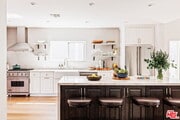 Photo - 746 N Mansfield Ave