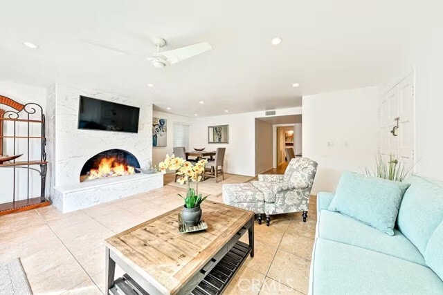 Building Photo - 125 46th St Unit A Rental