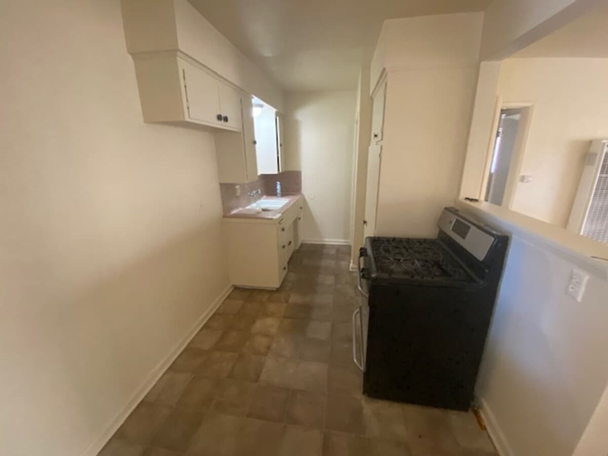 Photo - 1676 E Kingsley Ave Unit 1676-7