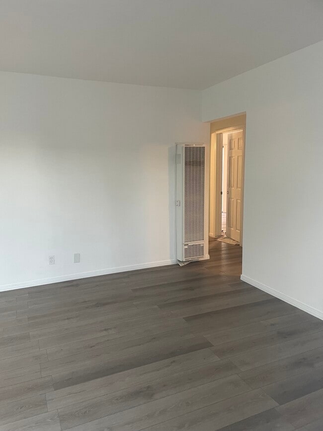 Photo - 2295 Orange Ave