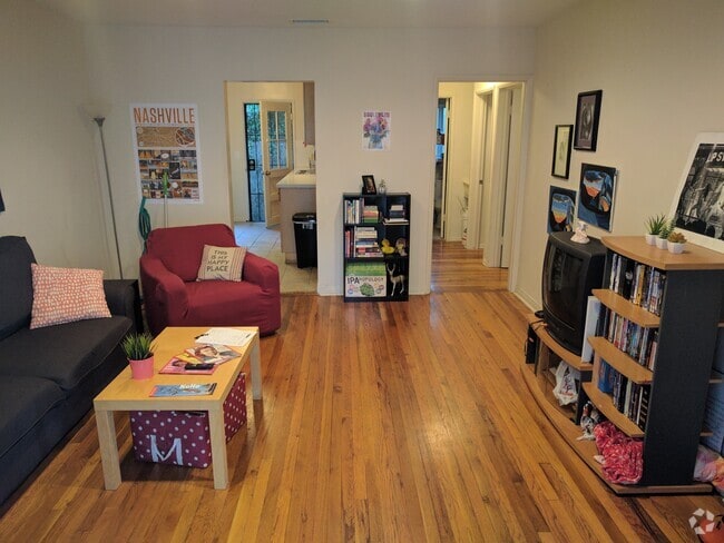 Building Photo - 10867 Kling St Rental