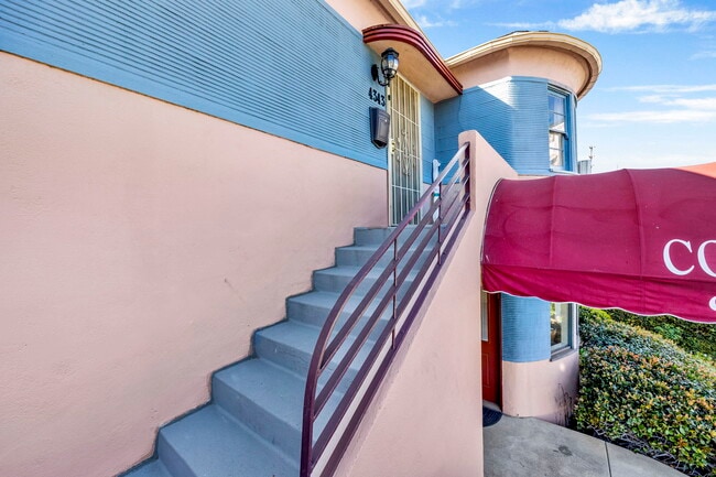 Photo - 4343 Laurel Canyon Blvd
