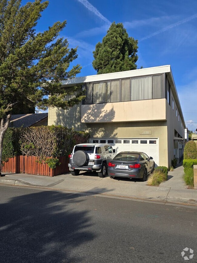 Building Photo - 26th Street 5Plex Unit 4 Rental