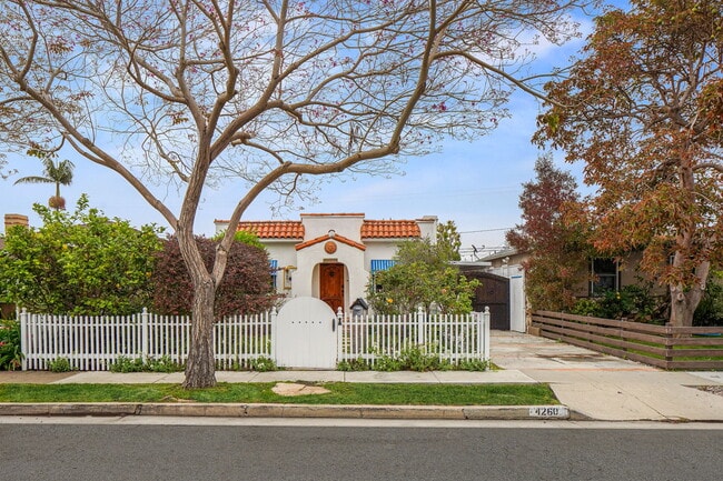 Photo - 4260 McConnell Blvd