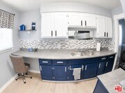Photo - 228 W 70th St