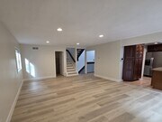 Photo - 24776 Glenwood