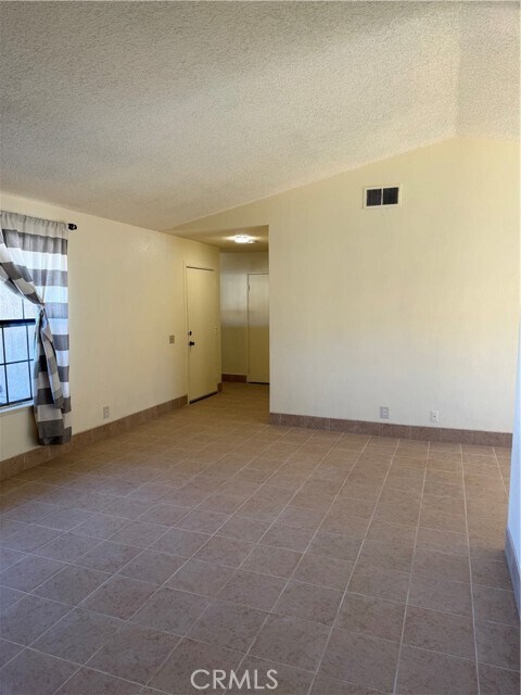 Photo - 15171 Wildrose St