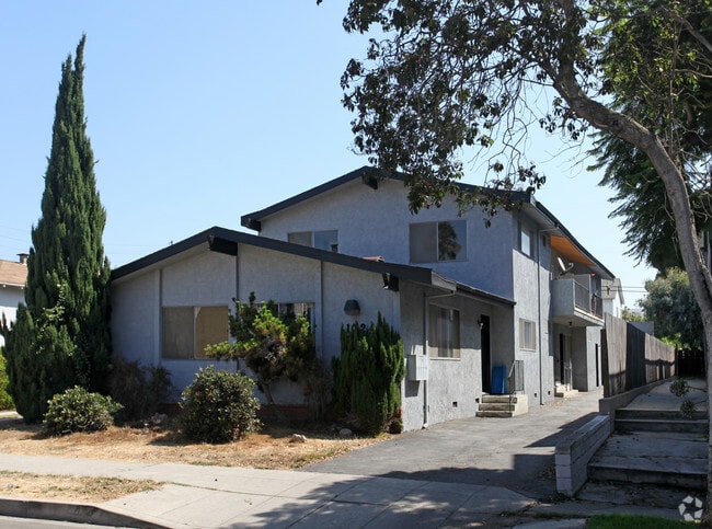 Building Photo - 1724 S Westgate Ave