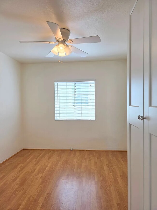 Photo - 2419 Arizona Ave Unit 2419
