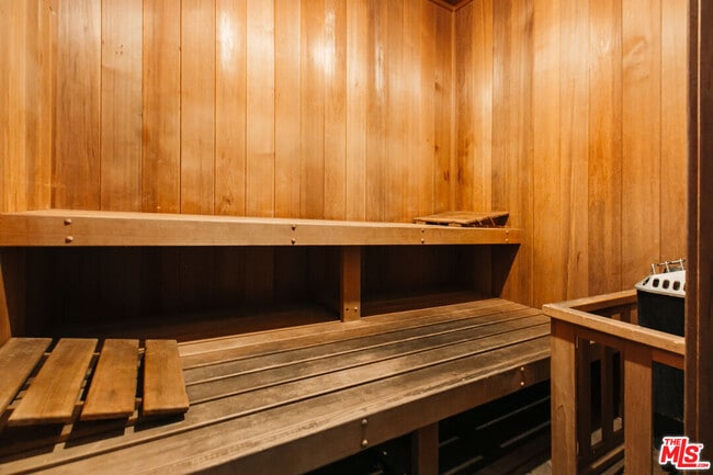 Photo - 5200 White Oak Ave Unit 63