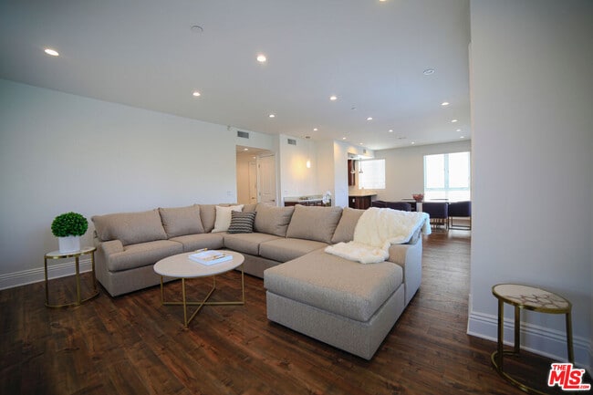 Photo - 907 S Shenandoah St Unit Ph 401