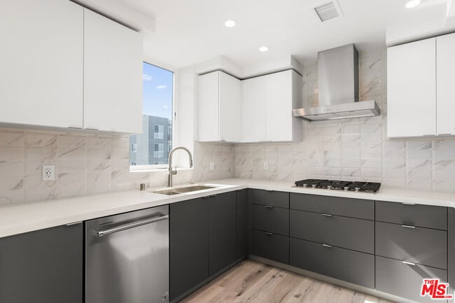 Photo - 1226 S Bedford St Unit 301