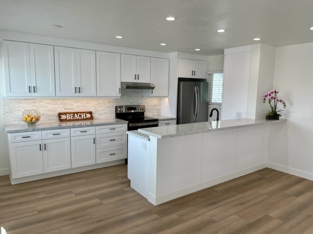 Photo - 1024 W Balboa Blvd Townhome