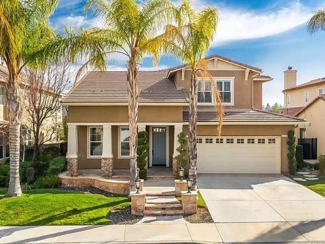Spacious 4-Bedroom Pool Home in Saugus wit... - Spacious 4-Bedroom Pool Home in Saugus wit...