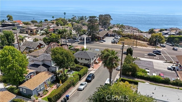 Building Photo - 1290 N Coast Hwy Unit B