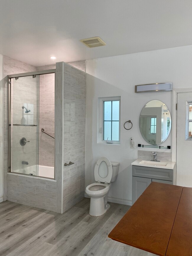 Photo - 1516 Hillside Dr