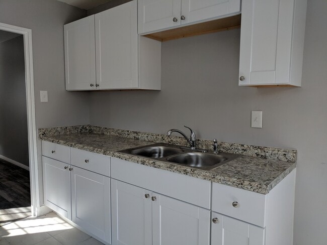Photo - Great Outdoor Living!! One Bedroom Duplex in North Clairemont