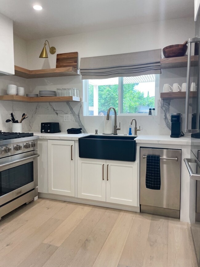 Photo - 1114 Buena Vista Way