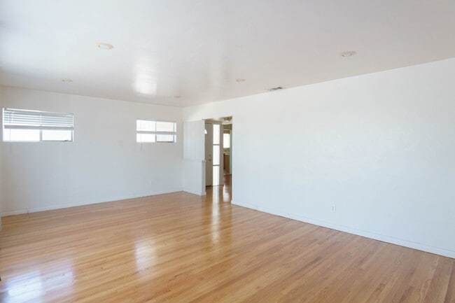 Photo - 6331 Connie Dr